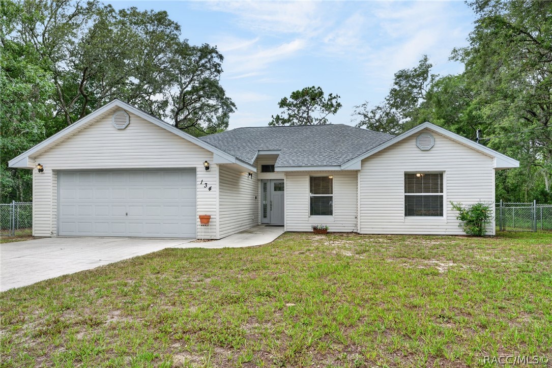 134 South Fitzpatrick Avenue Inverness, FL 34453 - Photo 1 of 45