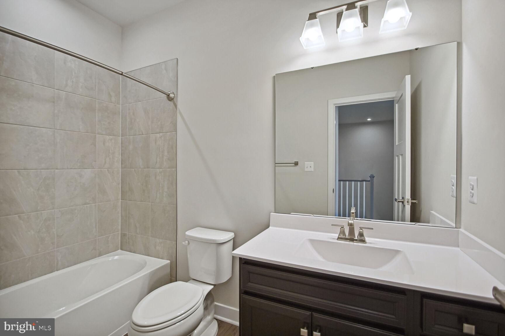 14941 Ring House Road, Unit E Brandywine, MD 20613 - Photo 17 of 24 HALL BATHROOM