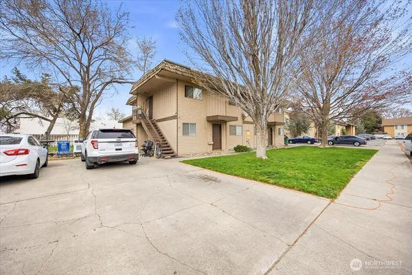 $685,000 | 3506 West 1st Avenue, Kennewick, WA 99336