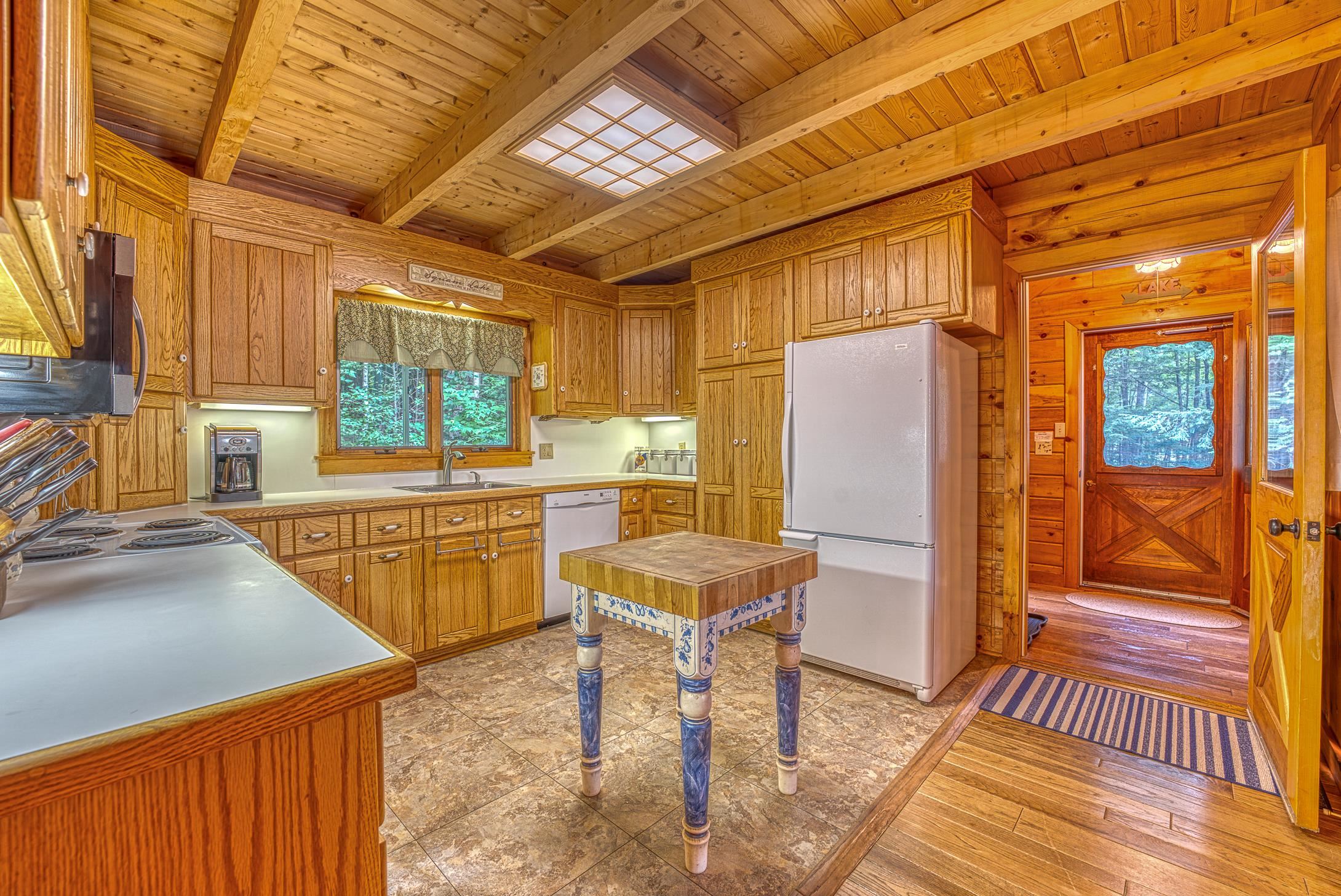 11 Squamasee Road Holderness, NH 03245 - Photo 10 of 46