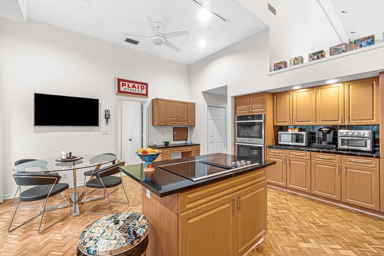 4295 Bocaire Boulevard Boca Raton, FL 33487 - Photo 14 of 37 014-4295BocaireBoulevard-BocaRaton-FL-33
