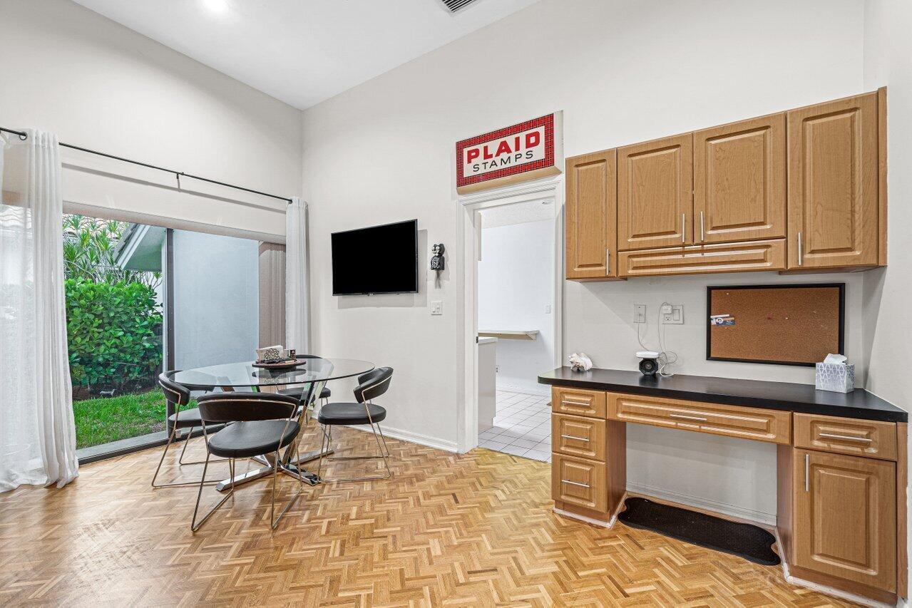 4295 Bocaire Boulevard Boca Raton, FL 33487 - Photo 16 of 37 016-4295BocaireBoulevard-BocaRaton-FL-33