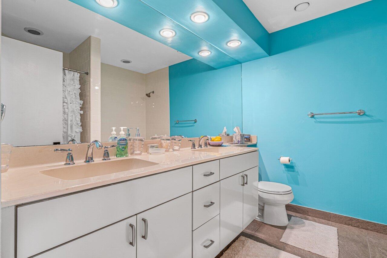 4295 Bocaire Boulevard Boca Raton, FL 33487 - Photo 18 of 37 018-4295BocaireBoulevard-BocaRaton-FL-33
