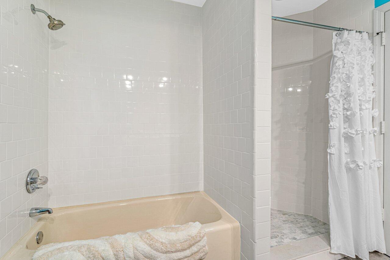 4295 Bocaire Boulevard Boca Raton, FL 33487 - Photo 19 of 37 019-4295BocaireBoulevard-BocaRaton-FL-33