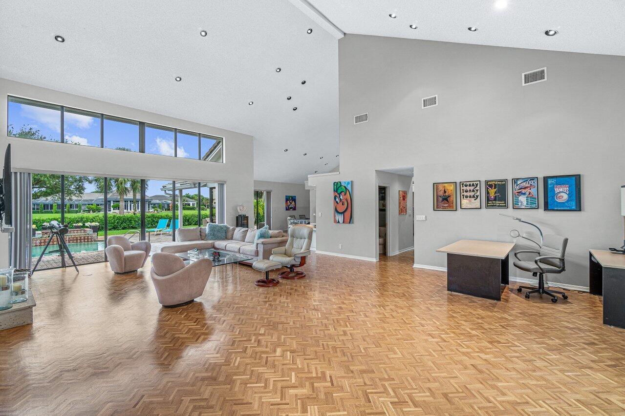 4295 Bocaire Boulevard Boca Raton, FL 33487 - Photo 5 of 37 005-4295BocaireBoulevard-BocaRaton-FL-33