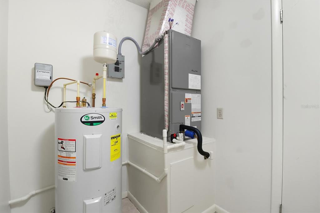 25 Jamaica Street Homosassa, FL 34446 - Photo 39 of 49 a bathroom with a sink toilet and mirror