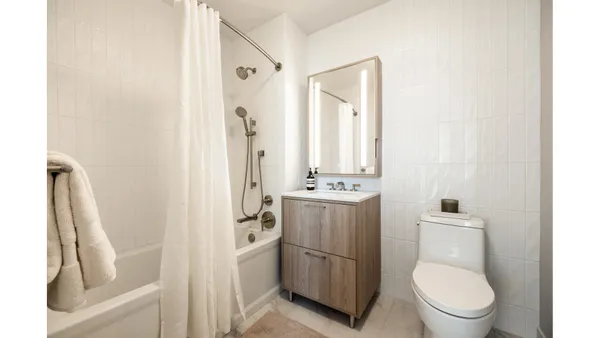 $4,655 | 18 India Street, Unit 448P | Greenpoint