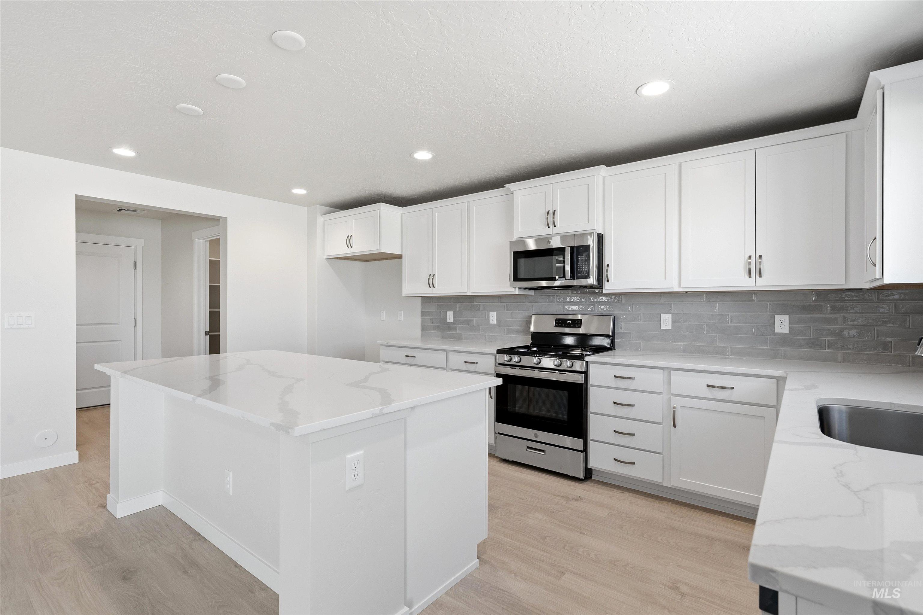 10199 Bellevue Ridge Street Nampa, ID 83687 - Photo 3 of 45