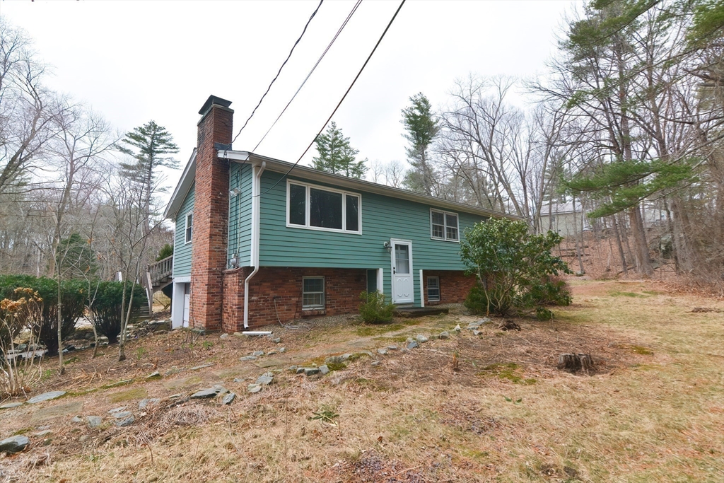 2 Marlboro Road Georgetown, MA 01833 - Photo 5 of 35 Gallery Image 5