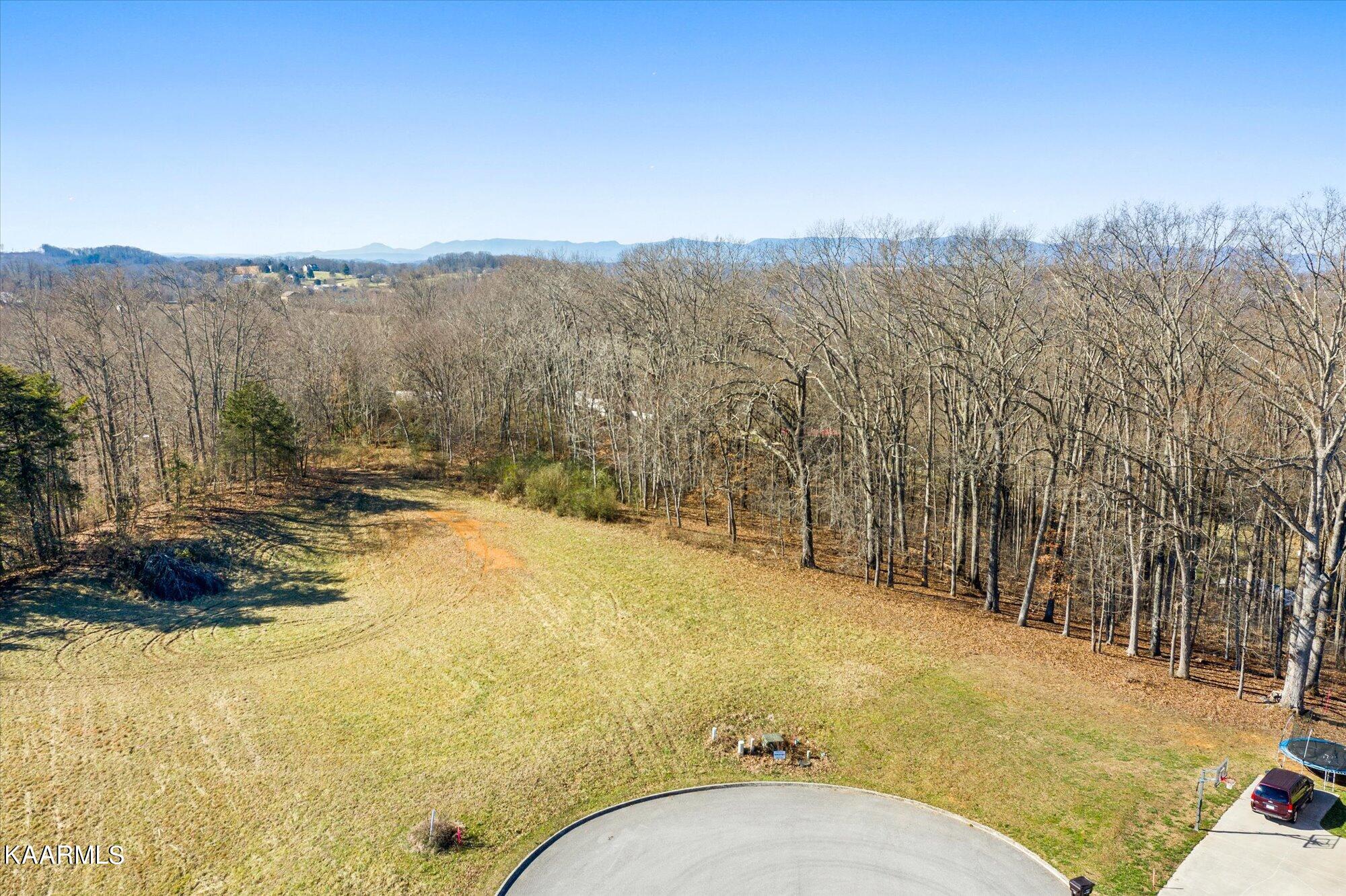 2800 Green Summers Road Knoxville, TN 37938 - Photo 4 of 18 05-2800-Green-Summers-Rd-Knoxville-TN-5