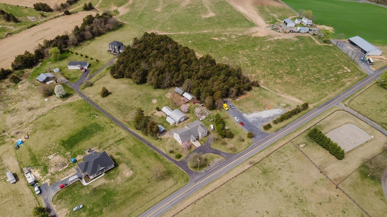1792 Fadley Road Weyers Cave, VA 24486 - Photo 69 of 73 Gallery Image 69