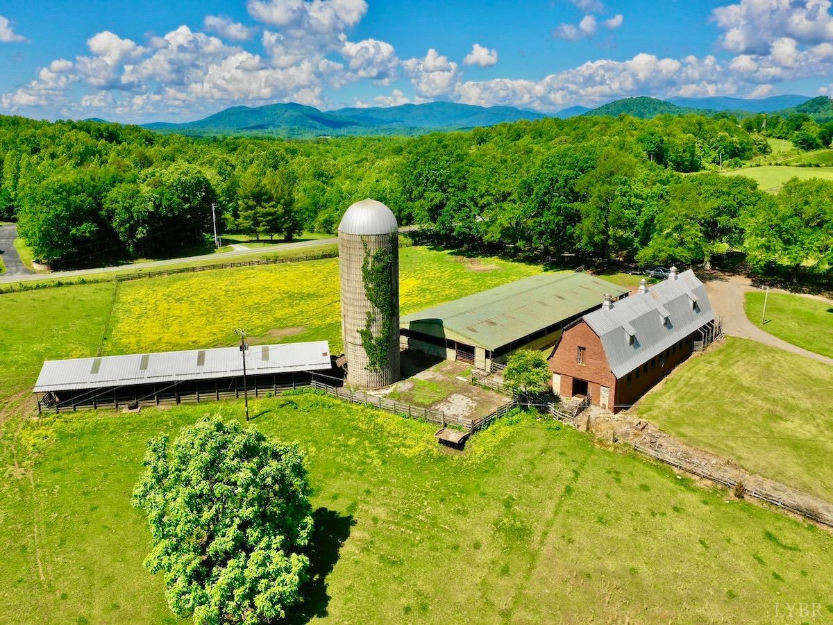 127 Albert Farm Road Monroe, VA 24574 - Photo 9 of 98