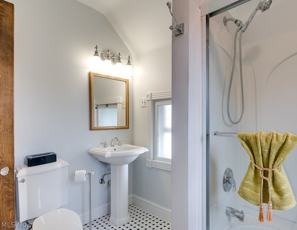 18318 Windward Road Cleveland, OH 44119 - Photo 10 of 34 Sparkling new bathroom!