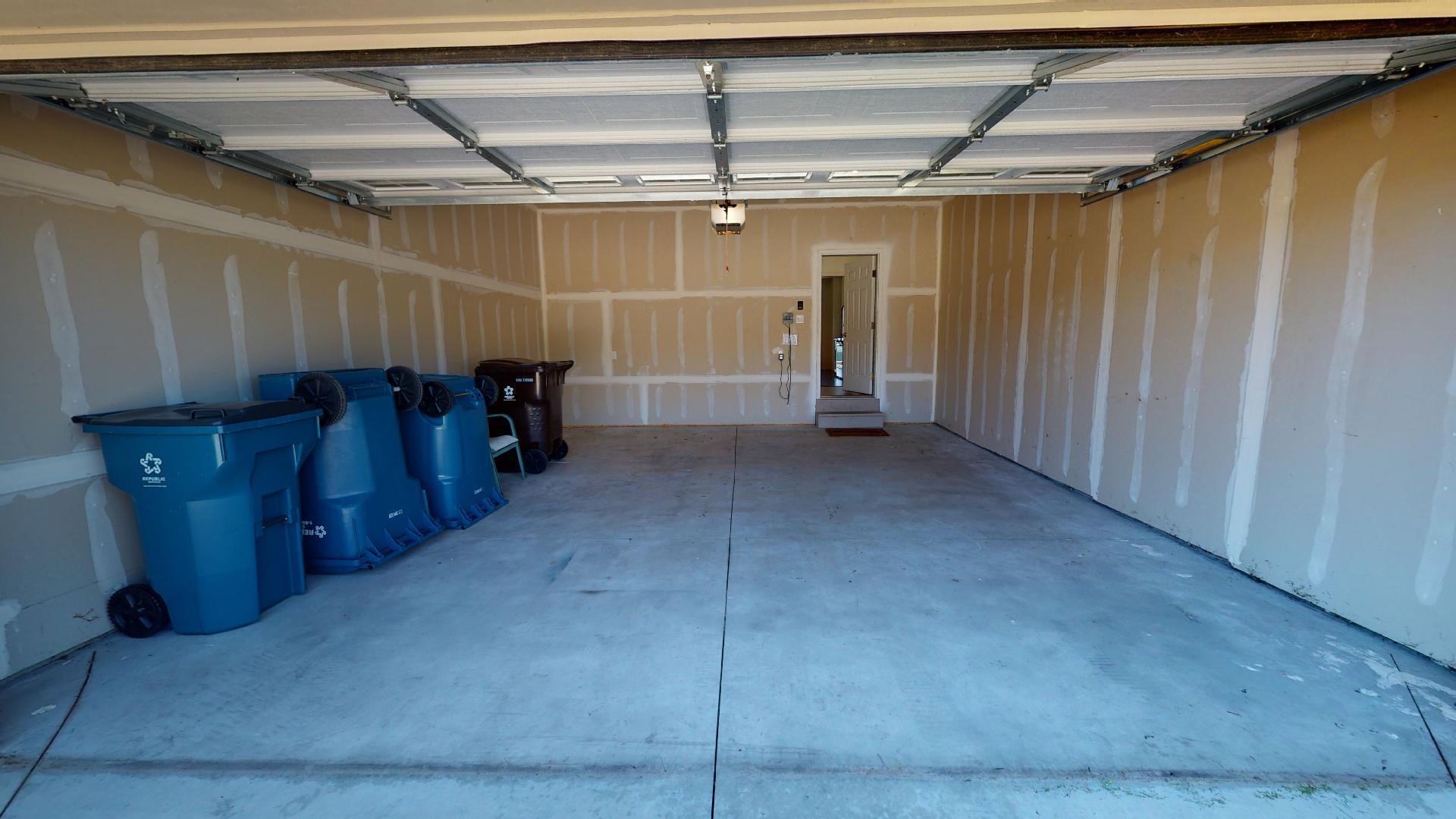 8328 Stamford Road Ypsilanti, MI 48198 - Photo 21 of 21 Garage