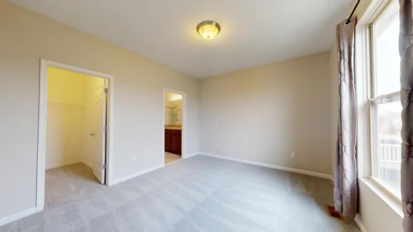 $2,600 | 8328 Stamford Road, Ypsilanti, MI 48198