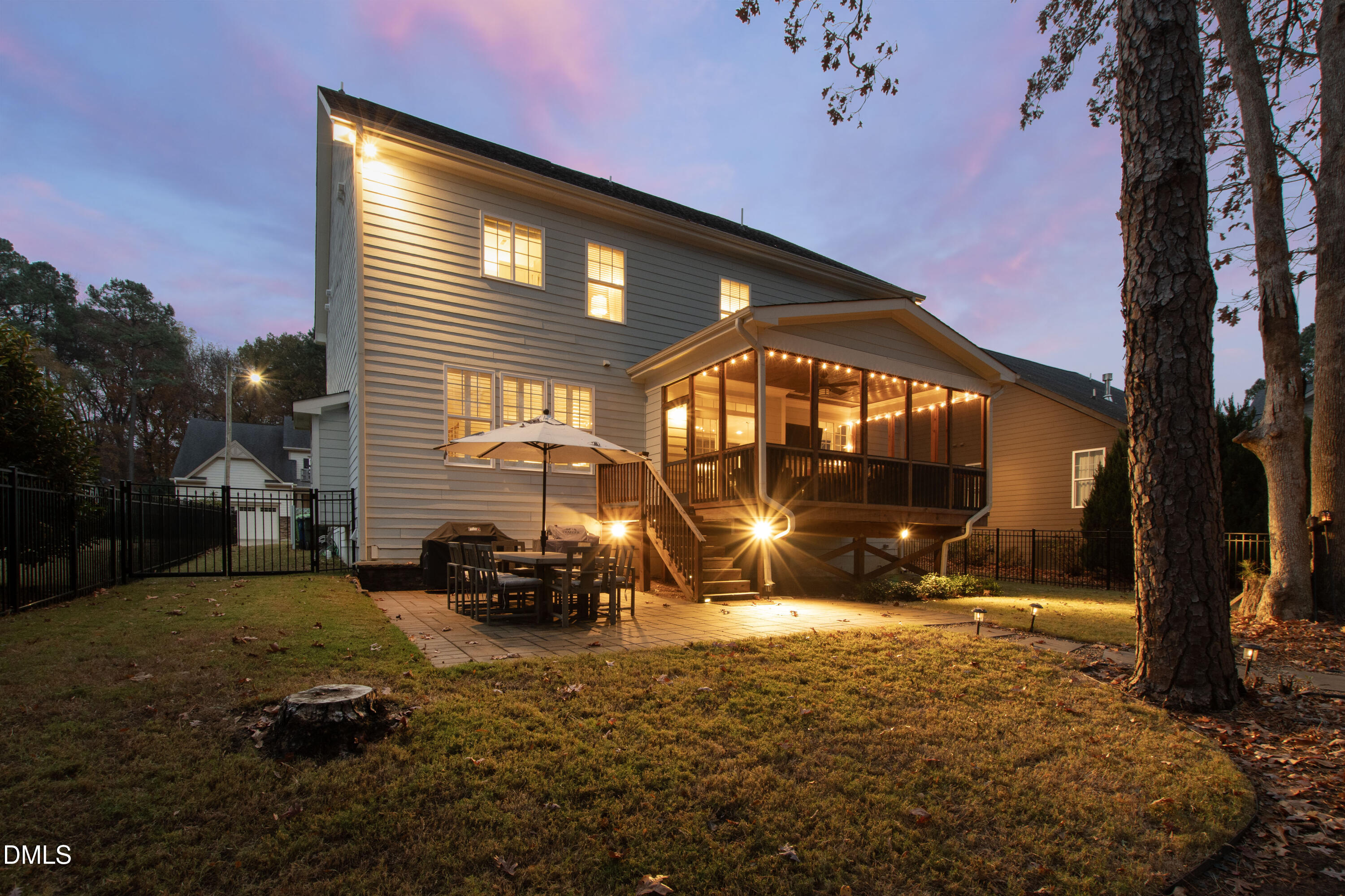 1613 Doubles Court Raleigh, NC 27609 - Photo 75 of 79 Twilight (6)