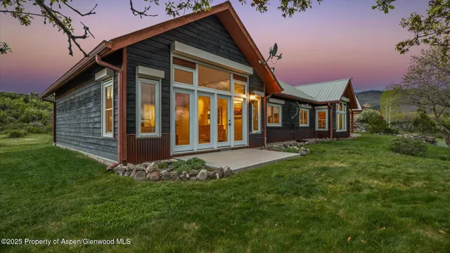 front view of house with a yard