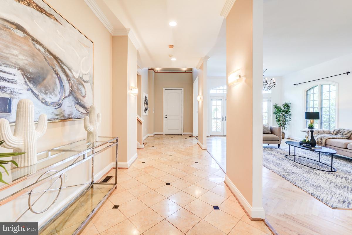 9607 Singleton Drive Bethesda, MD 20817 - Photo 11 of 63