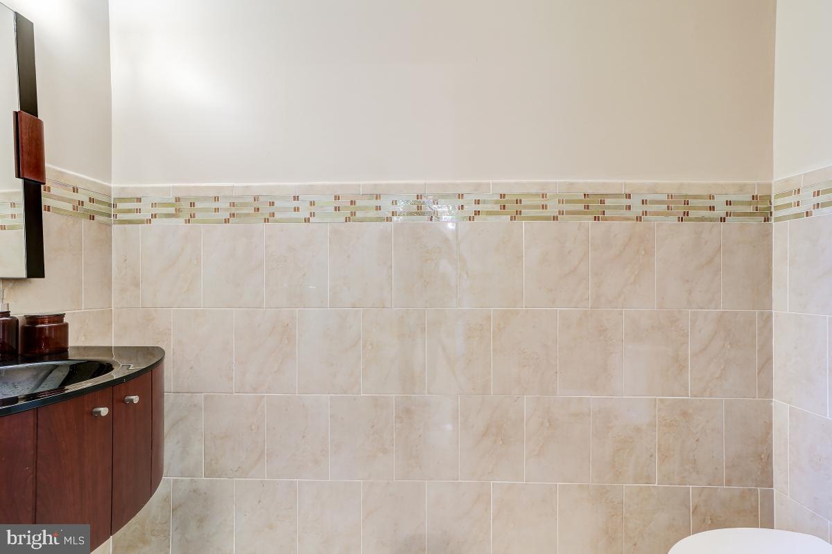 9607 Singleton Drive Bethesda, MD 20817 - Photo 22 of 63