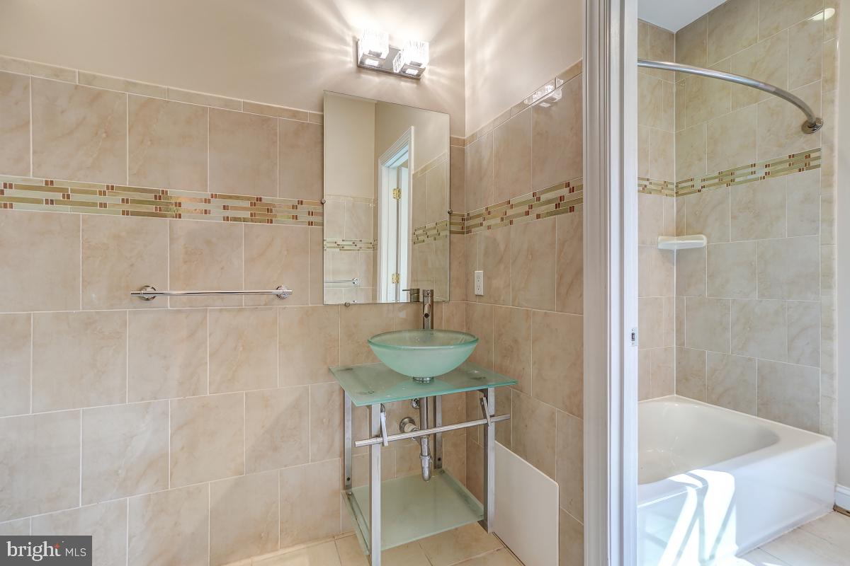 9607 Singleton Drive Bethesda, MD 20817 - Photo 30 of 63