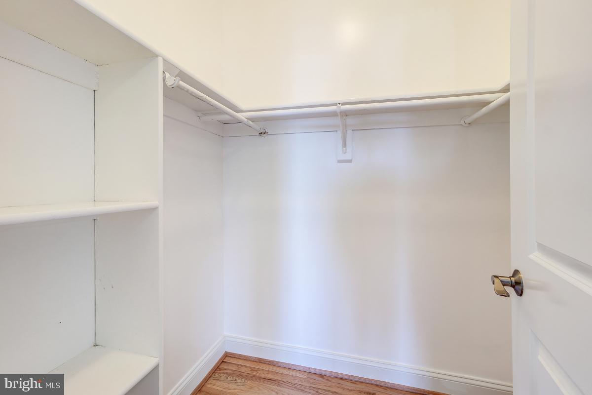 9607 Singleton Drive Bethesda, MD 20817 - Photo 36 of 63