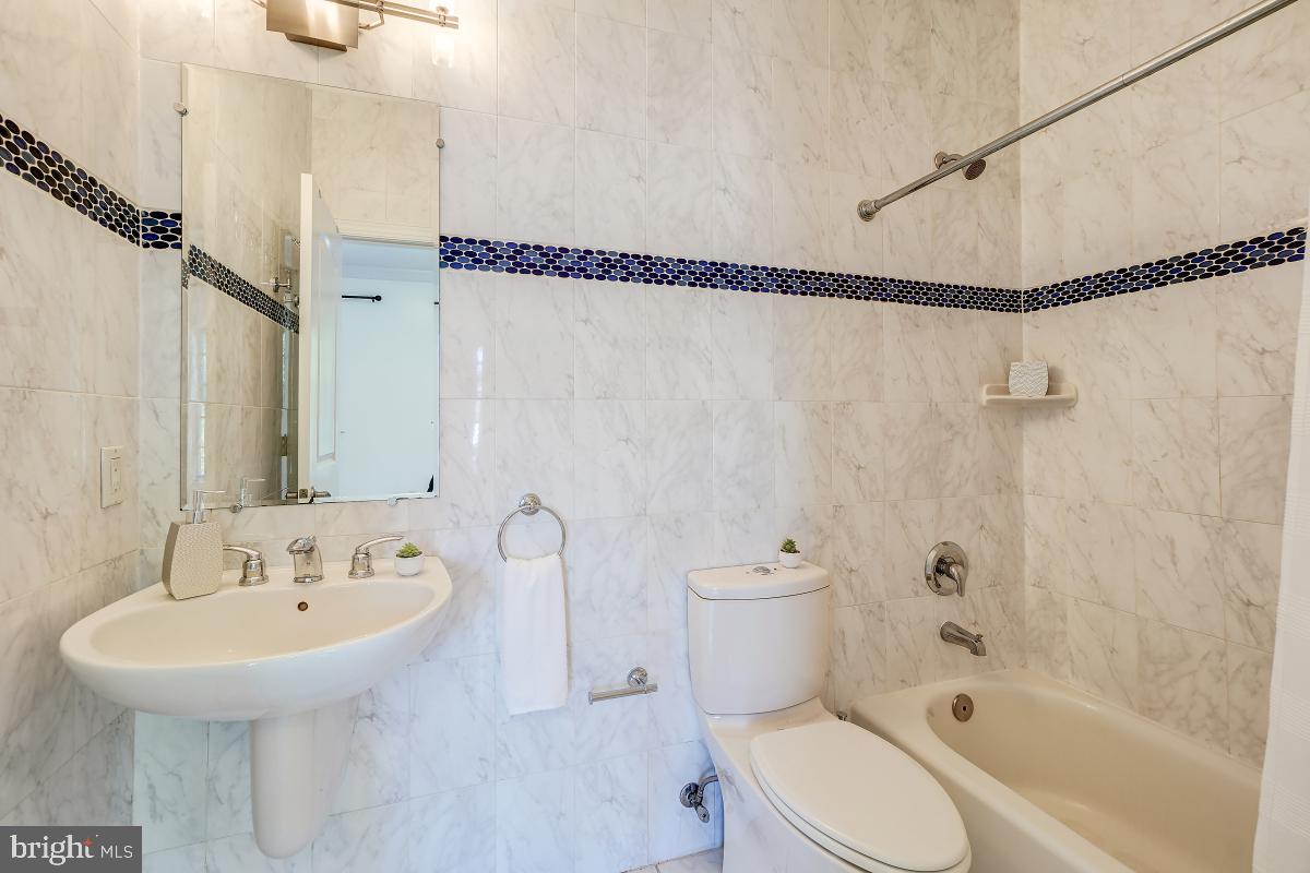 9607 Singleton Drive Bethesda, MD 20817 - Photo 37 of 63