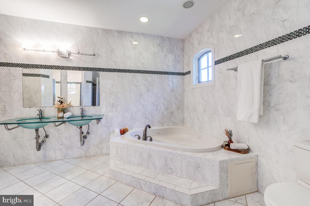 9607 Singleton Drive Bethesda, MD 20817 - Photo 44 of 63