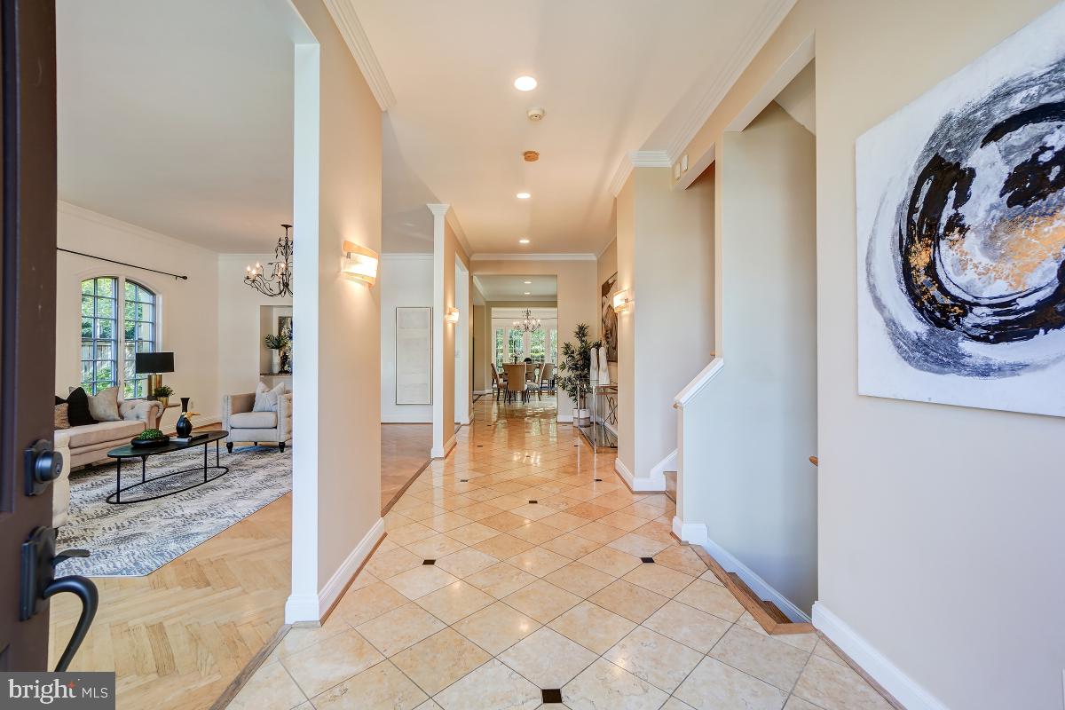 9607 Singleton Drive Bethesda, MD 20817 - Photo 5 of 63