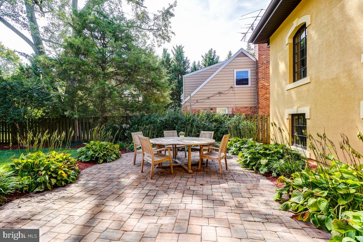 9607 Singleton Drive Bethesda, MD 20817 - Photo 58 of 63