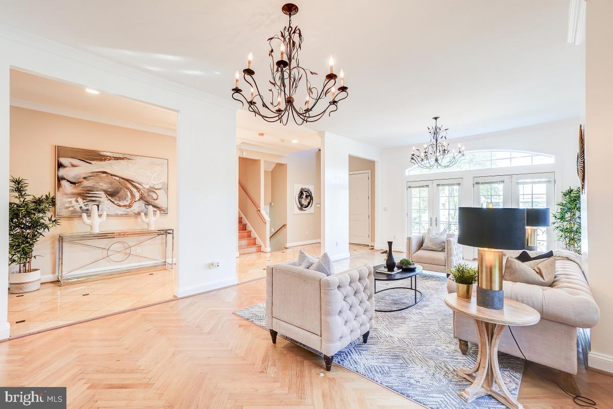 9607 Singleton Drive Bethesda, MD 20817 - Photo 10 of 63