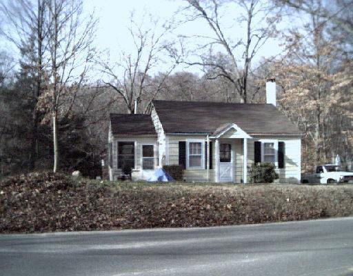 894 Lakeside Road Southbury, CT 06488 - Photo 1 of 1 a front view of house with trees