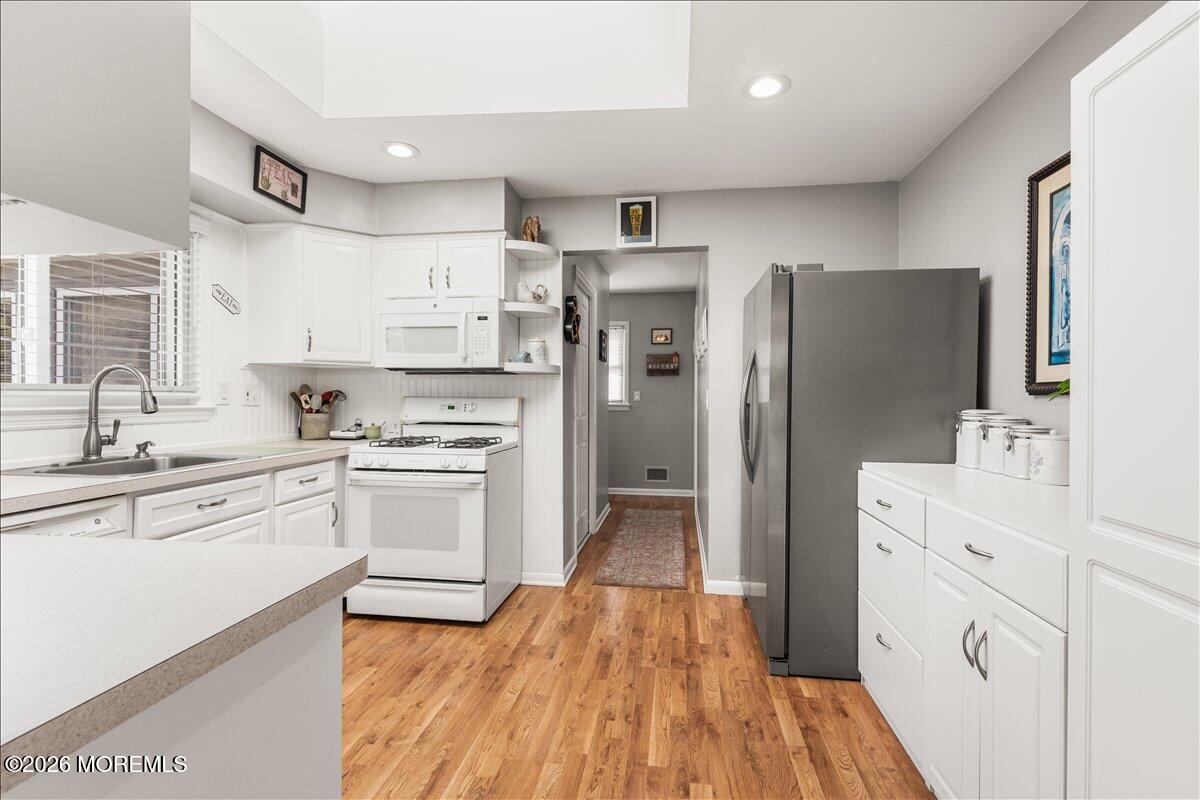 201 Green Tree Road Brick, NJ 08724 - Photo 11 of 36 09-Kitchen