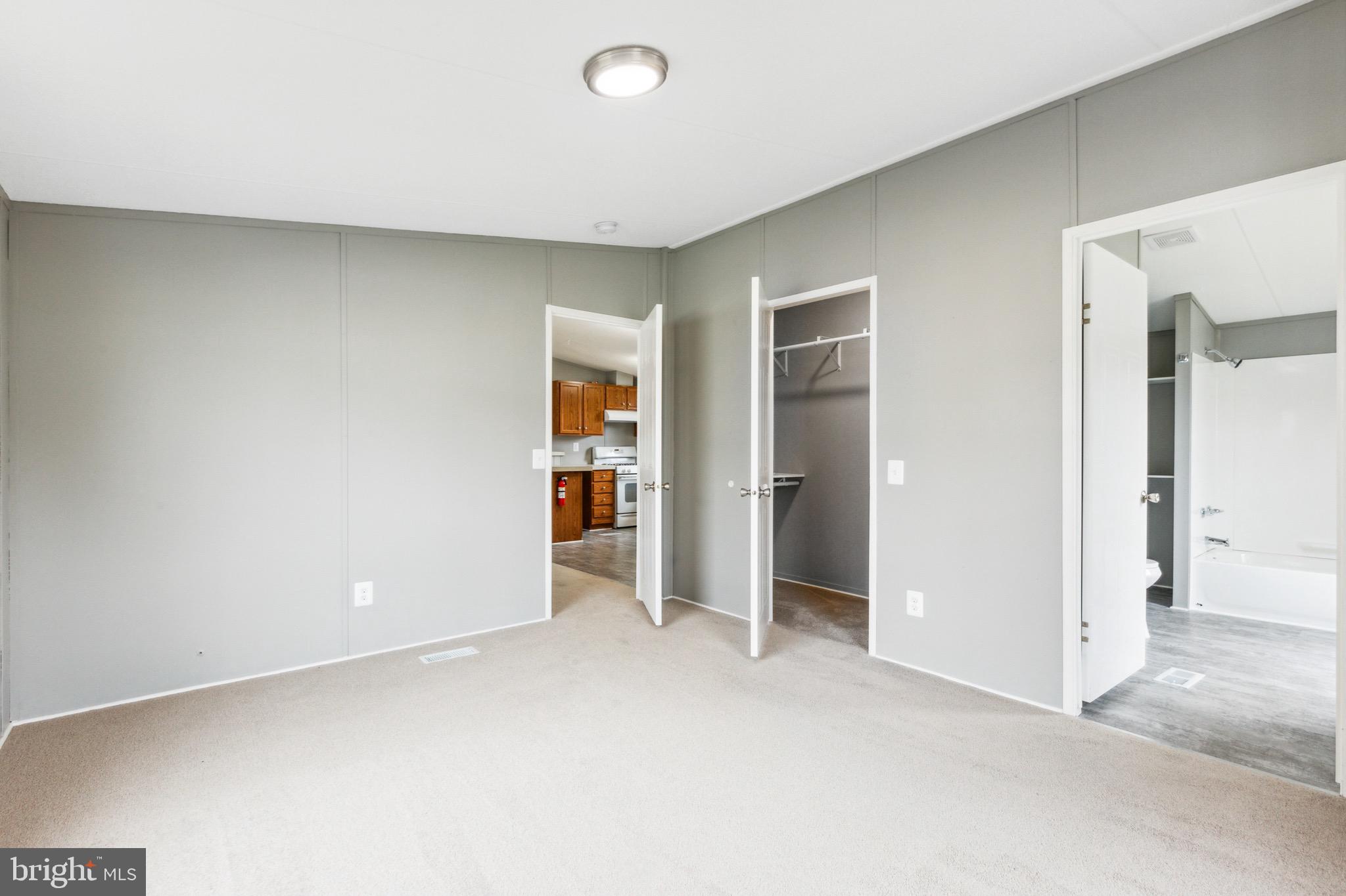 490 North Patuxent Road, Unit 58 Odenton, MD 21113 - Photo 14 of 23 Primary Bedroom w/ Attached Bathroom