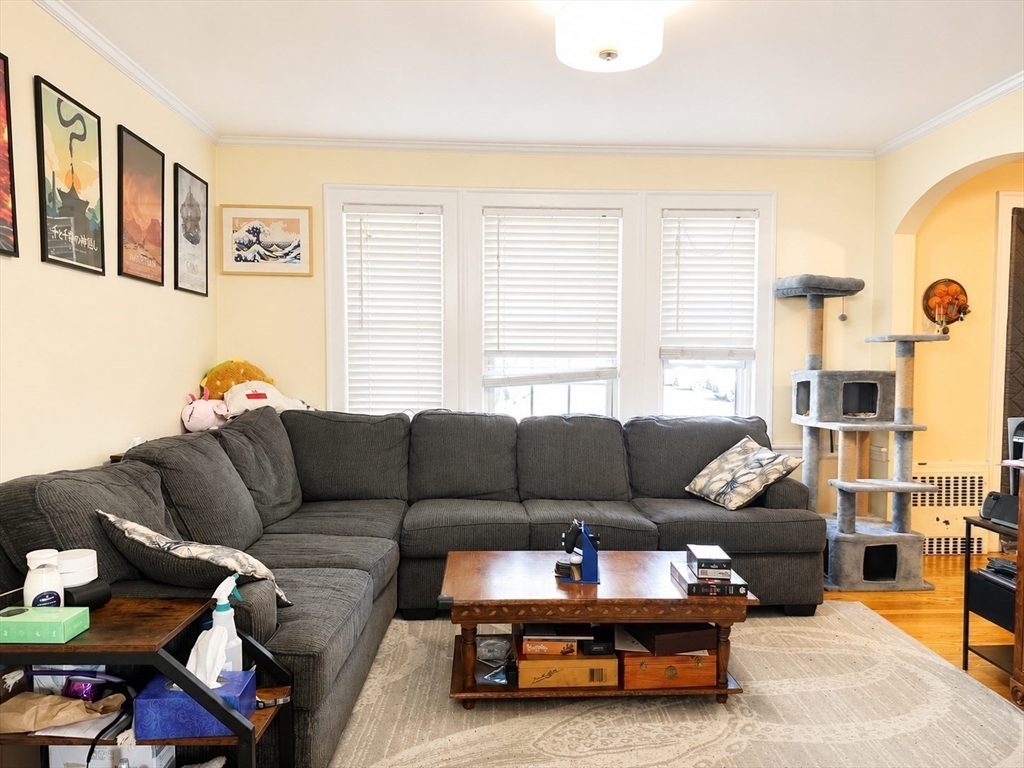 18 Pierce Street Malden, MA 02148 - Photo 5 of 36