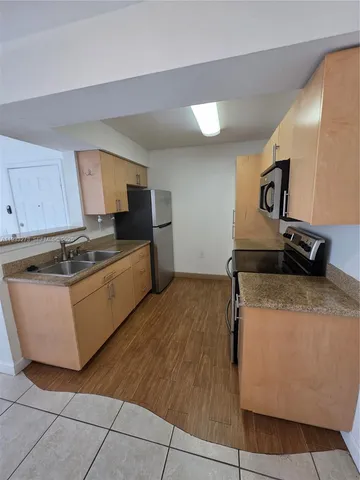 $1,900 | 15070 Southwest 103rd Lane, Unit 2107, Miami, FL 33196