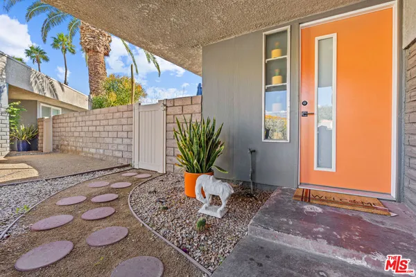 a view of a entryway front of house