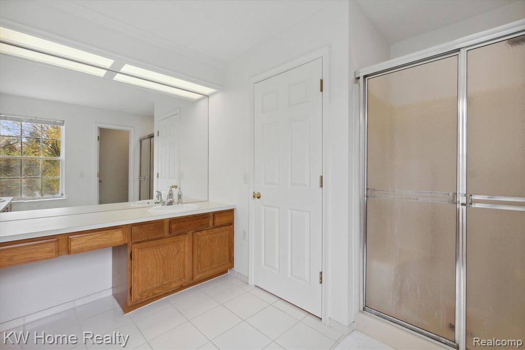 1660 Ridgecrest Rochester, MI 48306 - Photo 29 of 54