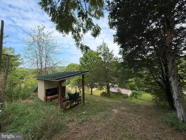 $224,000 | 7 Circle Drive, Petersburg, WV 26847