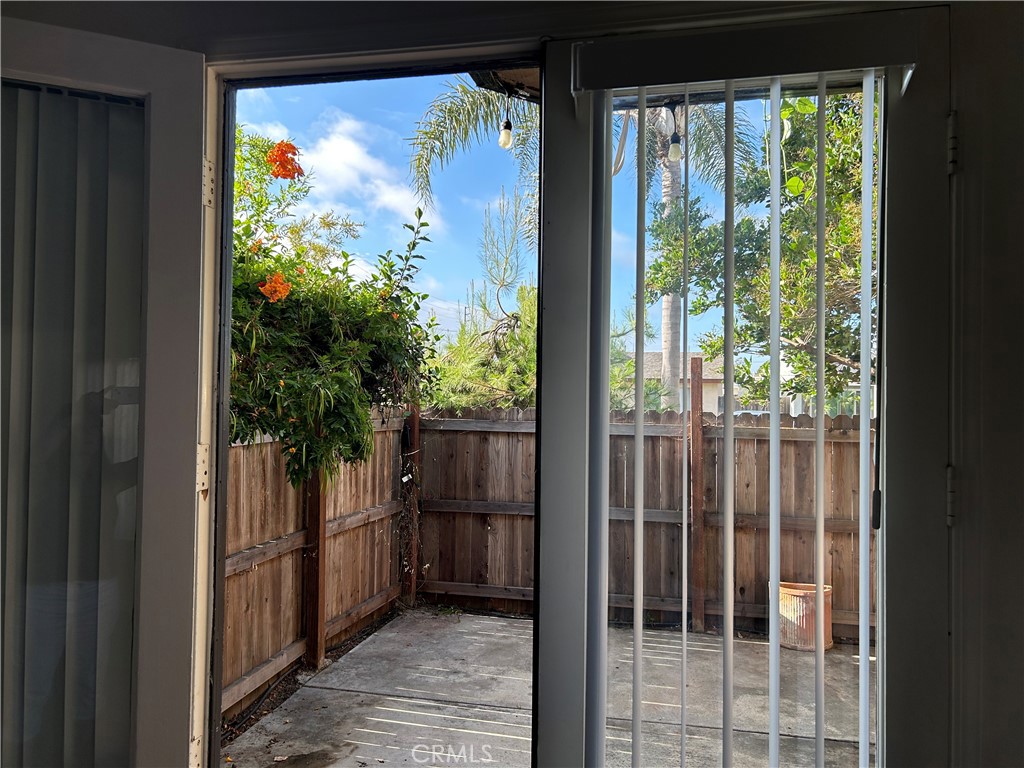 212 Rochester Avenue Huntington Beach, CA 92648 - Photo 5 of 10 living space opens to front enclosed patio