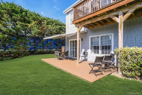 $749,000 | 30 Lakebridge Drive South, Kings Park, NY 11754