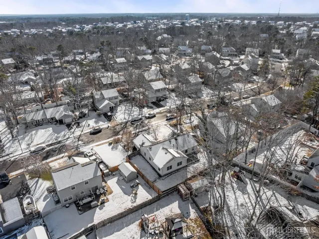 $519,900 | 8 Tanglewood Drive, Barnegat, NJ 08005