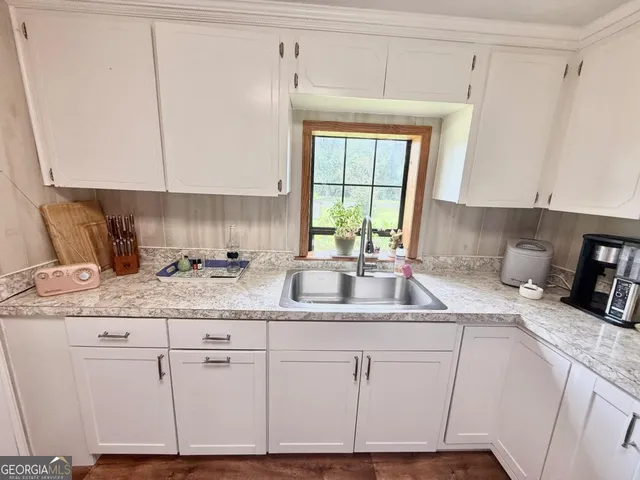 $196,500 | 3439 East River Road, Lumber City, GA 31549