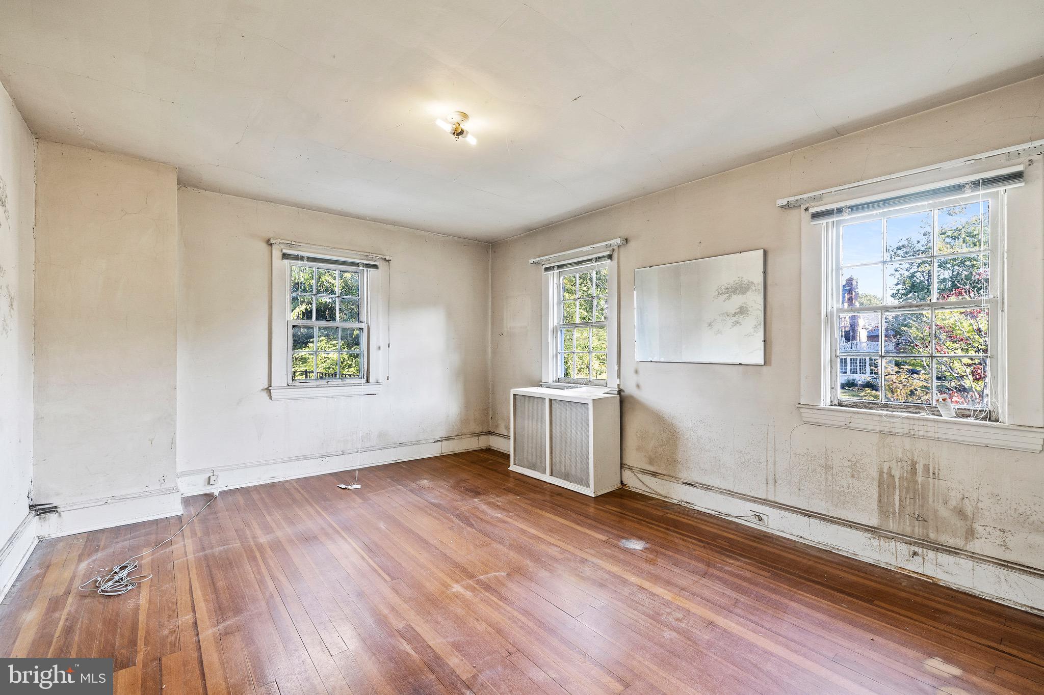 311 Cedarcroft Road Baltimore, MD 21212 - Photo 35 of 55