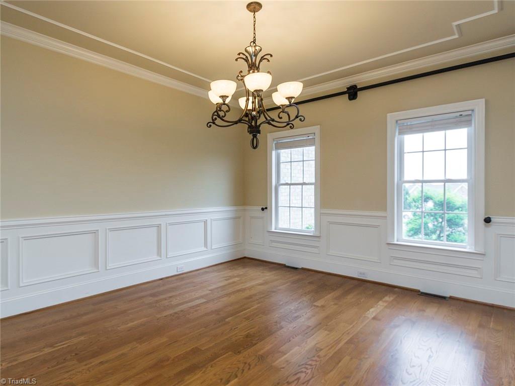 5601 Red Fox Court Oak Ridge, NC 27310 - Photo 4 of 30
