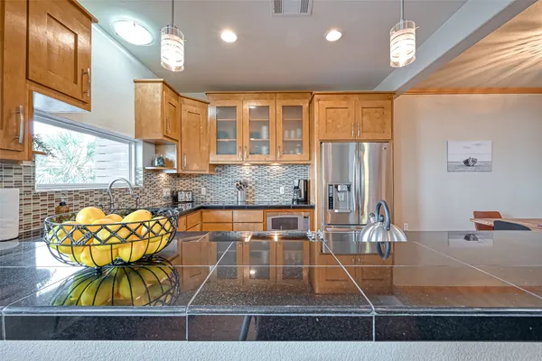 $6,500 | 2102 Todville Road, Unit 9, Seabrook, TX 77586