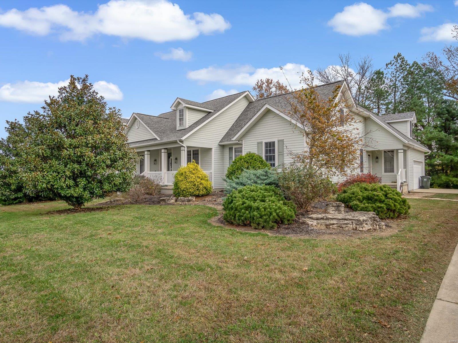 206 Rogers Street Waterloo, IL 62298 - Photo 2 of 52