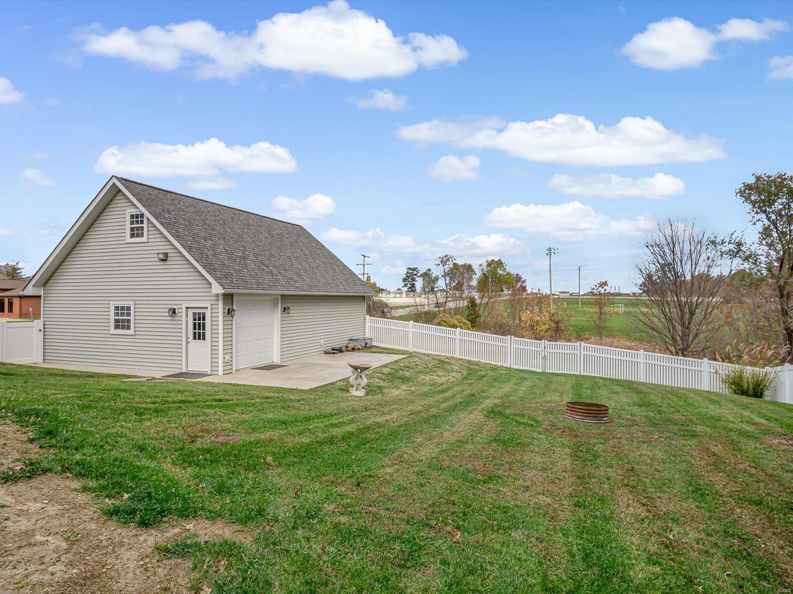 206 Rogers Street Waterloo, IL 62298 - Photo 43 of 52