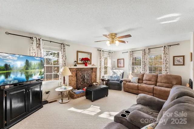 $315,000 | 2318 Cricket Lane, Gastonia, NC 28052