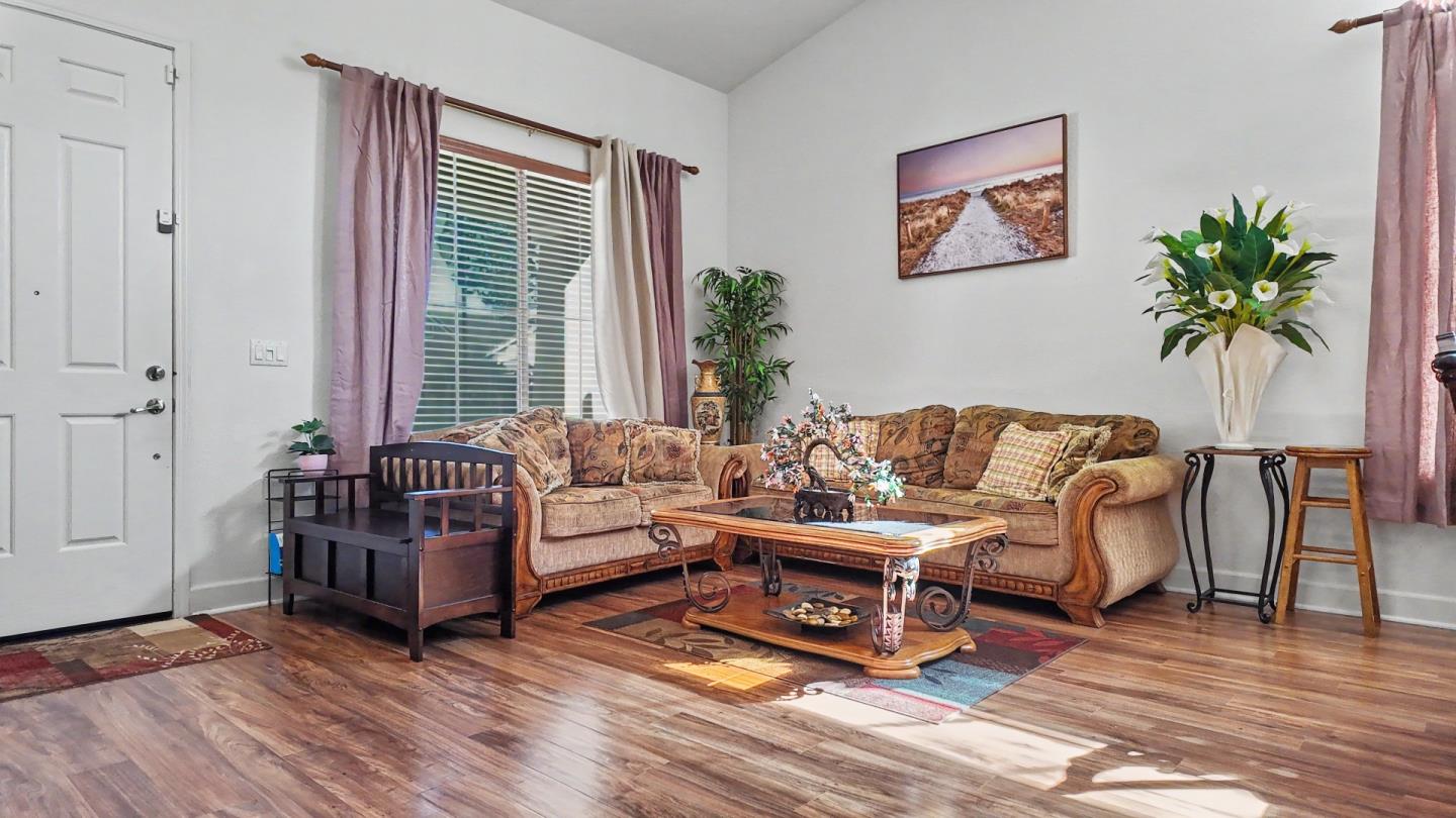 5006 Ridgefield Circle Fairfield, CA 94534 - Photo 3 of 8