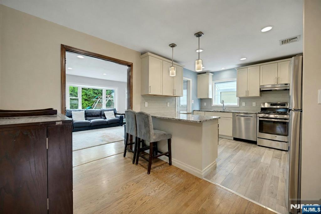 237 North Avenue Wood-Ridge, NJ 07075 - Photo 14 of 34